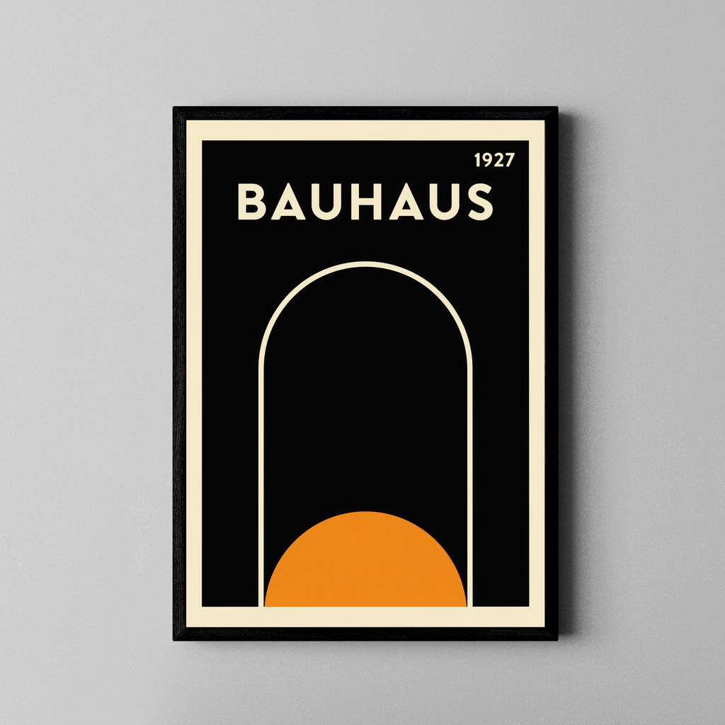 Bauhaus – Arch – Minimalistischer Rundbogen Halbkreis Schwarz Ocker | Bauhaus-Poster-Stil – Poster im schwarzen Rahmen