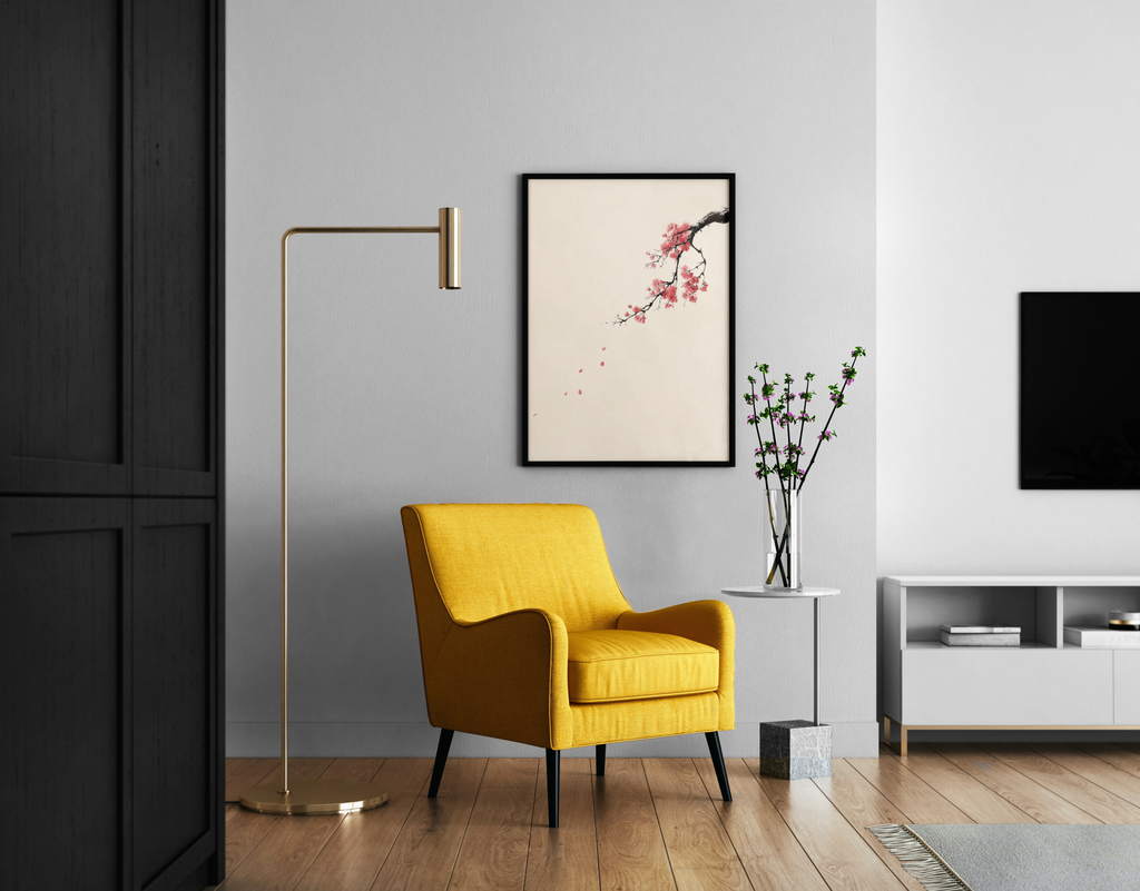 BLOOM – Kirschblüten-Ast, fallende Blütenblätter, japanische Tusche, Beige – Wandbild im modernen Wohnzimmer