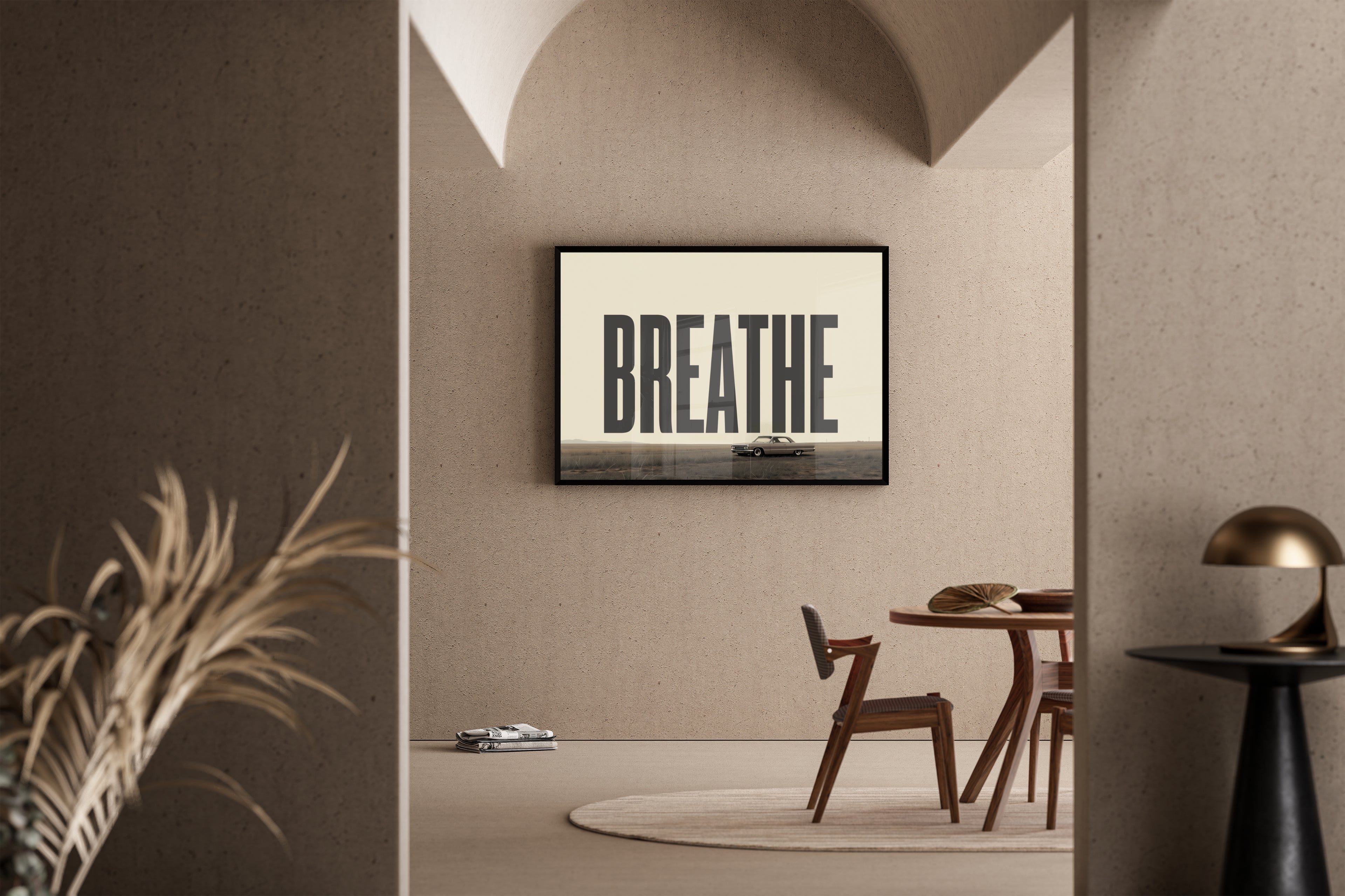 BREATHE – Oldtimer auf weiter Ebene, Typografie-Poster, minimalistisch, Beige-Grau – Poster im Esszimmer