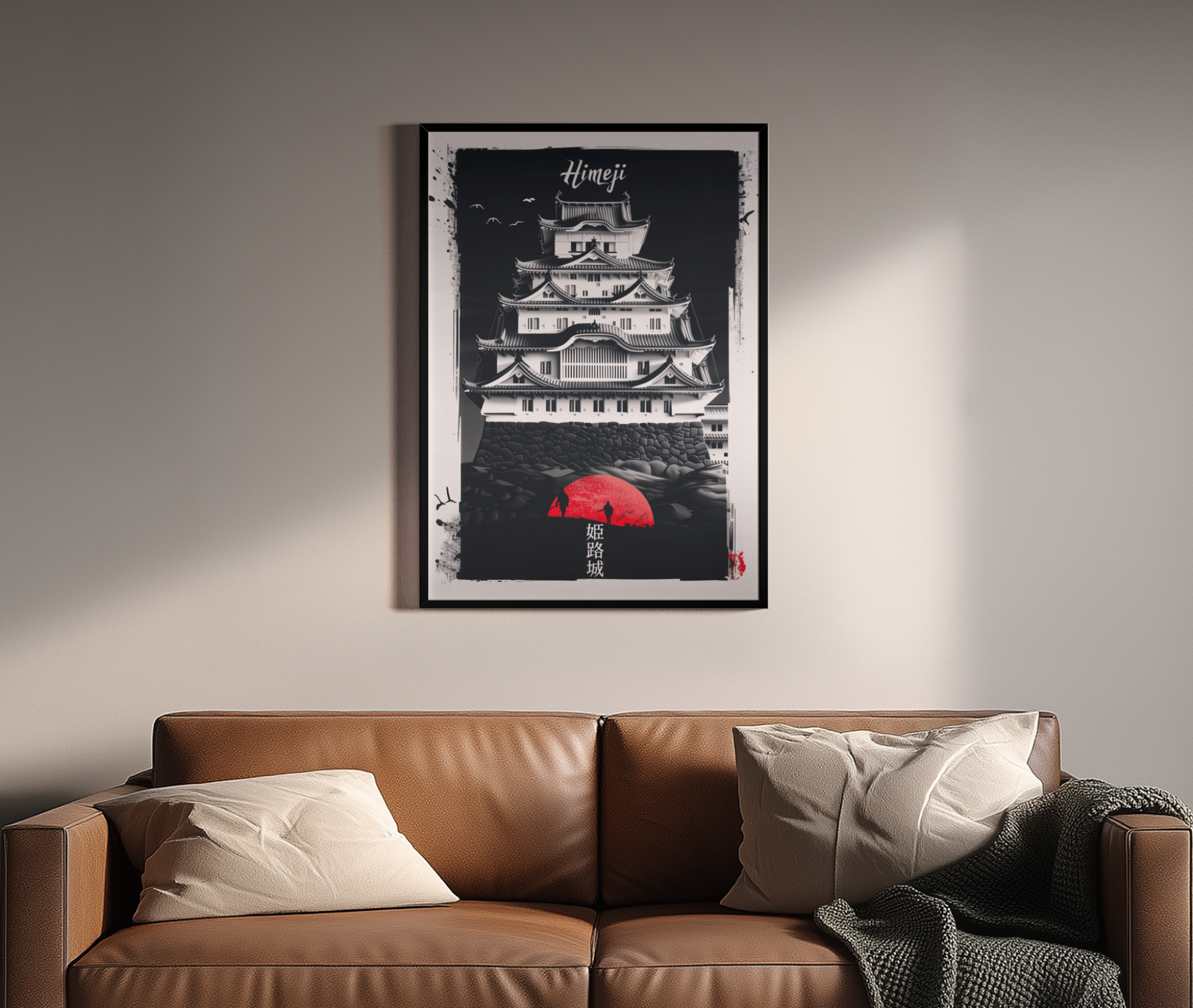 Himeji-Burg in Schwarz-Weiß mit roter Sonne und Kanji – Wandbild über braunem Ledersofa