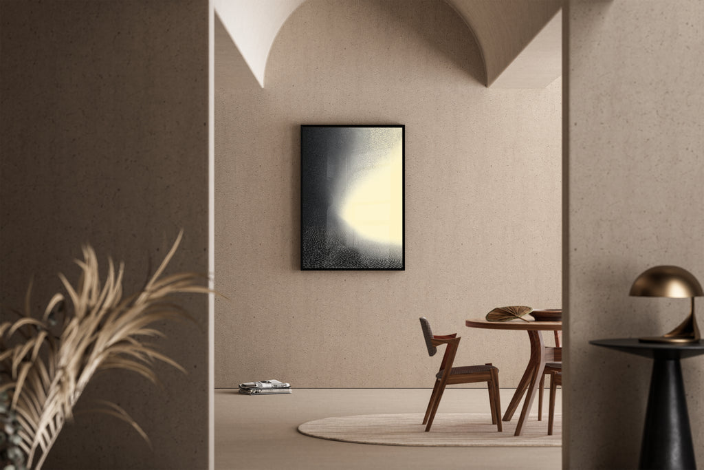 Abstraktes Stippling-Punktraster mit Lichtschimmer in Schwarz-Creme – Kunstdruck im mediterranen Esszimmer