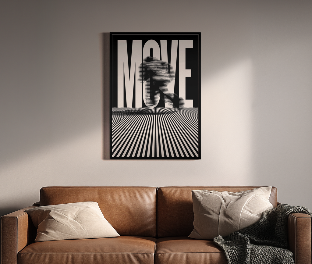 Move – Op-Art-Streifen mit Sportler-Silhouette | Raster-Druck-Optik – Wandbild über braunem Ledersofa