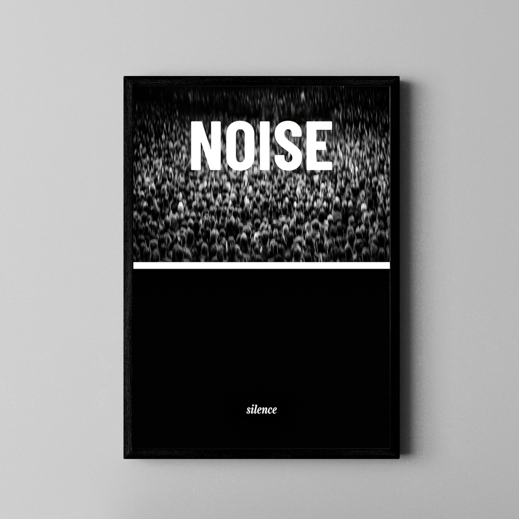 Noise Silence – Chaos Stille Statement Diptychon monochrom | Konzeptfoto-Stil – Poster im schwarzen Rahmen