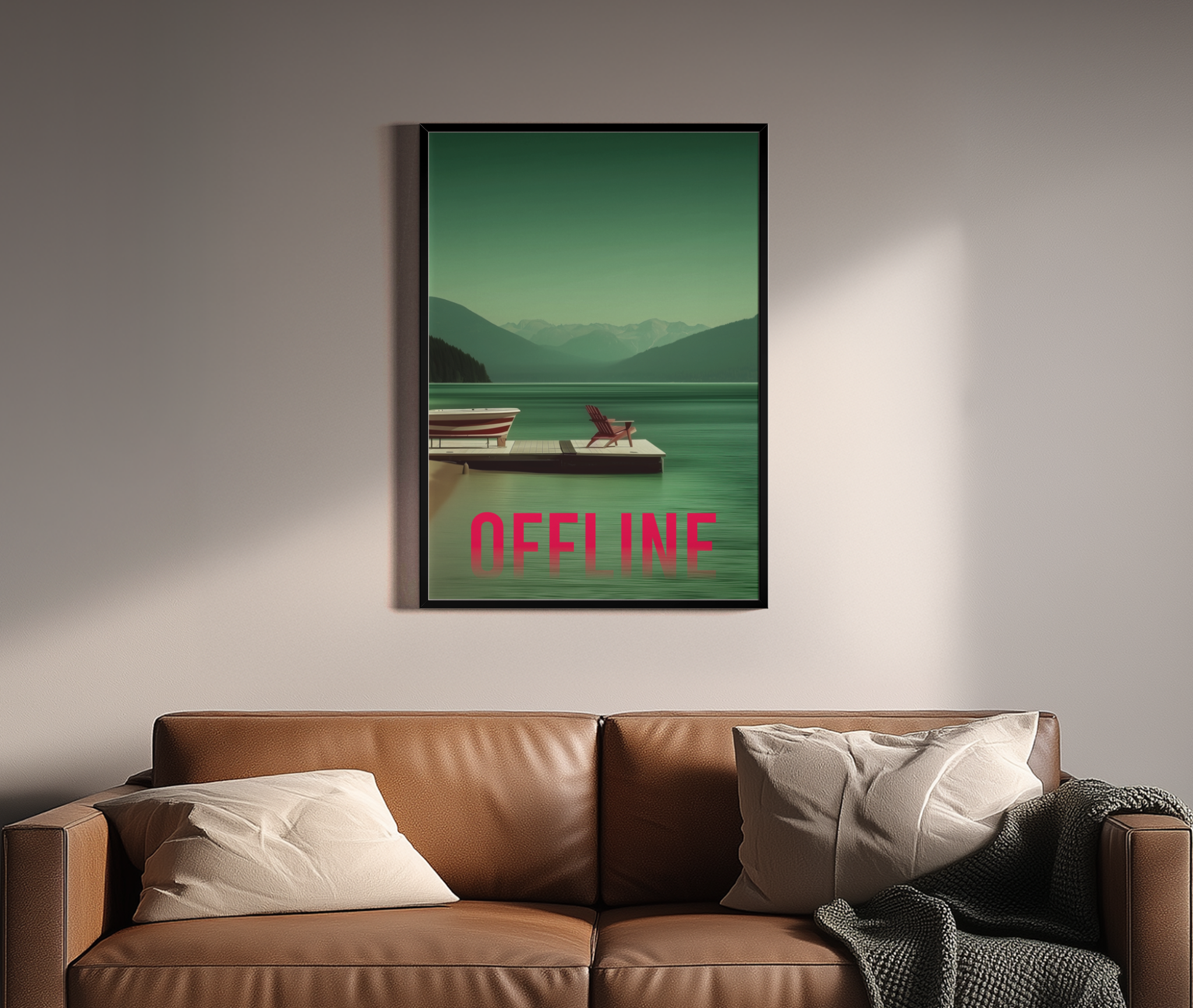 OFFLINE Schriftzug an Bergsee mit Steg und Stuhl – Wandbild über braunem Ledersofa