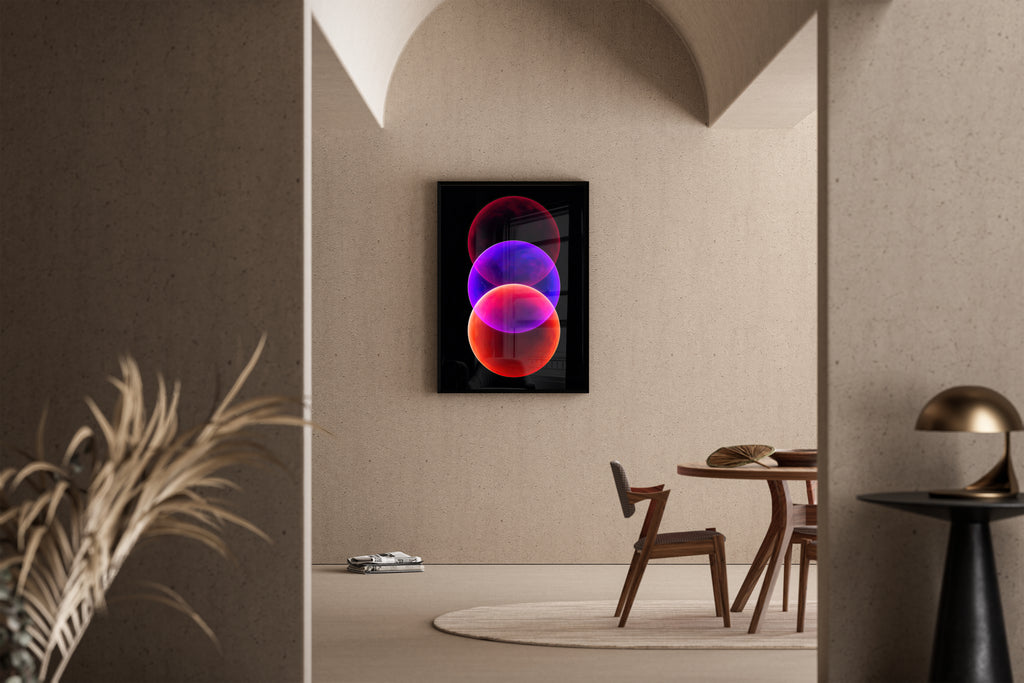 Overlap – drei Planeten überlagert violett rot orange Neon | Sci-Fi-Illustration-Stil – Poster im Esszimmer