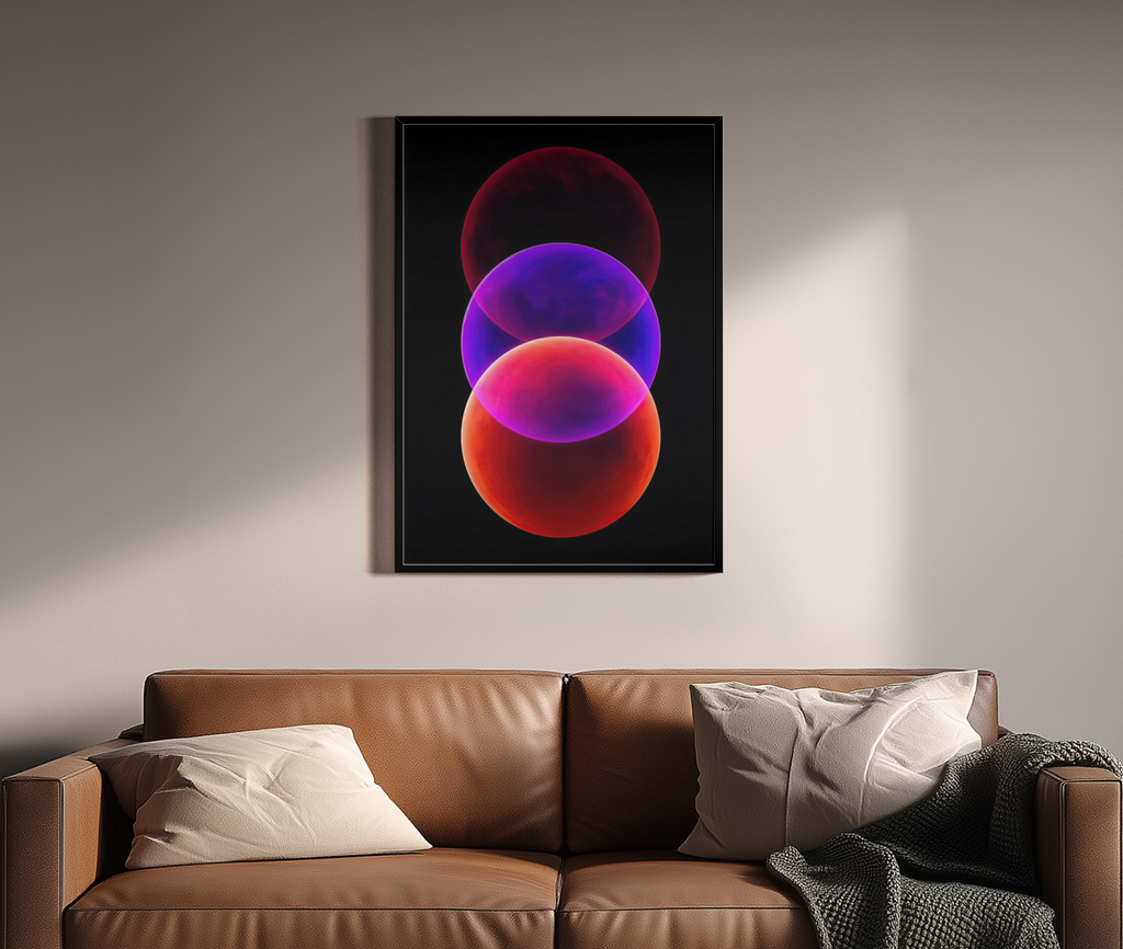 Overlap – abstrakte Sphären-Komposition Neon-Überlagerung | Retrowave-Kunstdruck – Wandbild über braunem Ledersofa