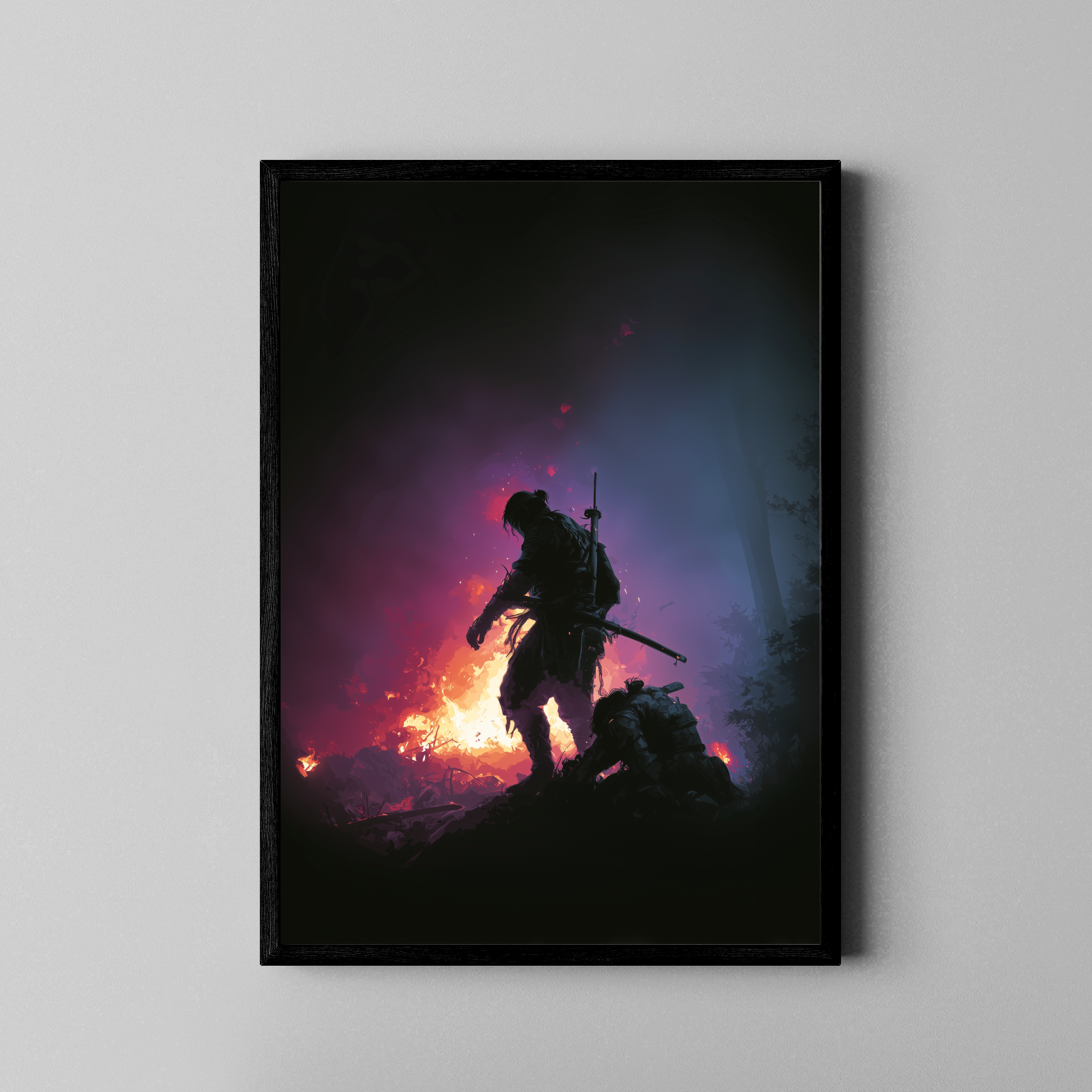 Samurai-Silhouette in lila-blauem Feuerschein – Japan Poster im schwarzen Rahmen