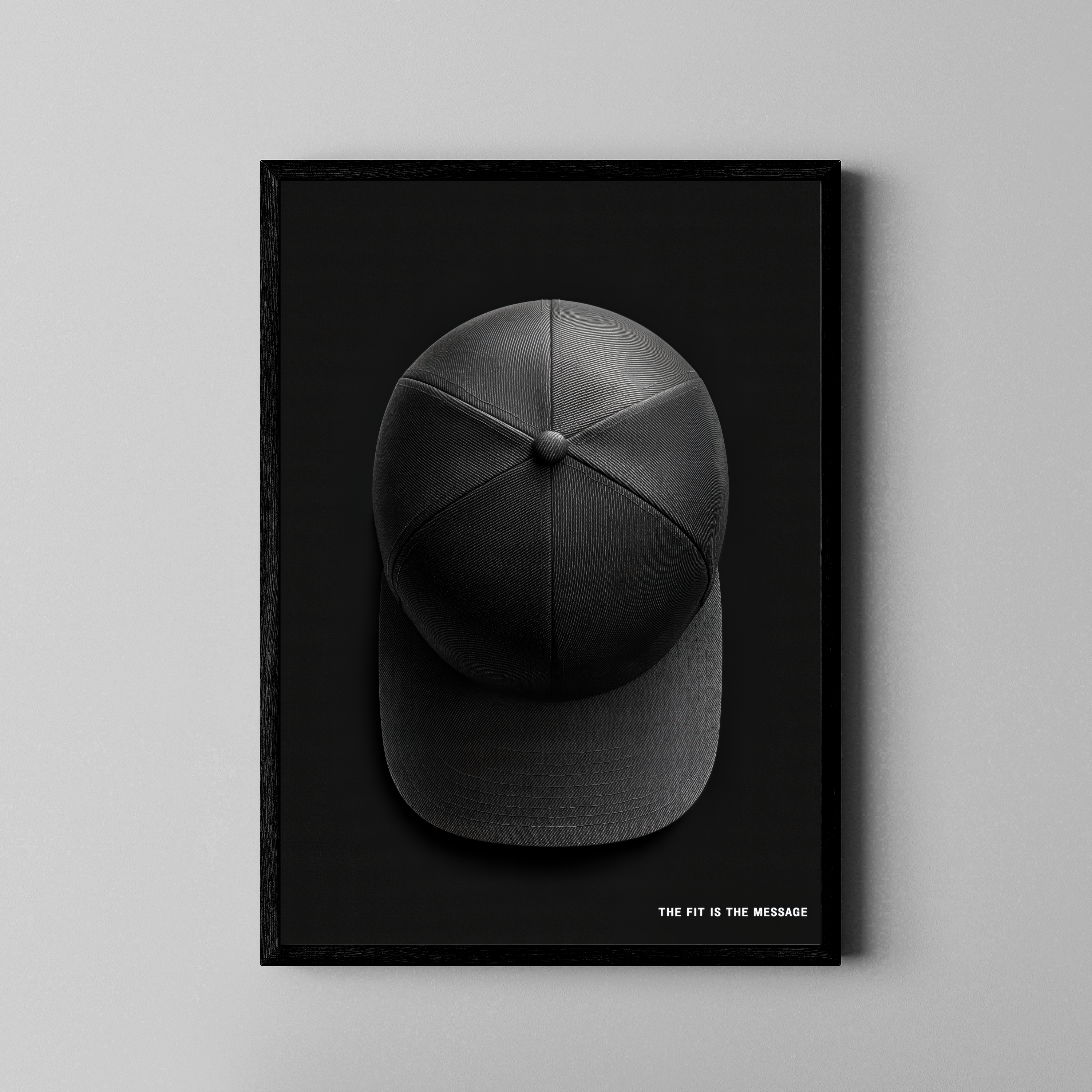 The Fit is the Message – Cap Draufsicht grafische Linienstruktur | Kupferstich-Stil – Poster im schwarzen Rahmen