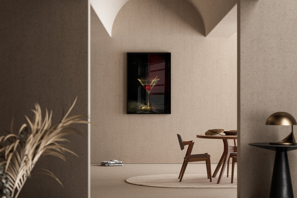Martini-Glas mit Kirsche vor dunklem Art-Déco-Hintergrund in Gold – Kunstdruck im mediterranen Esszimmer