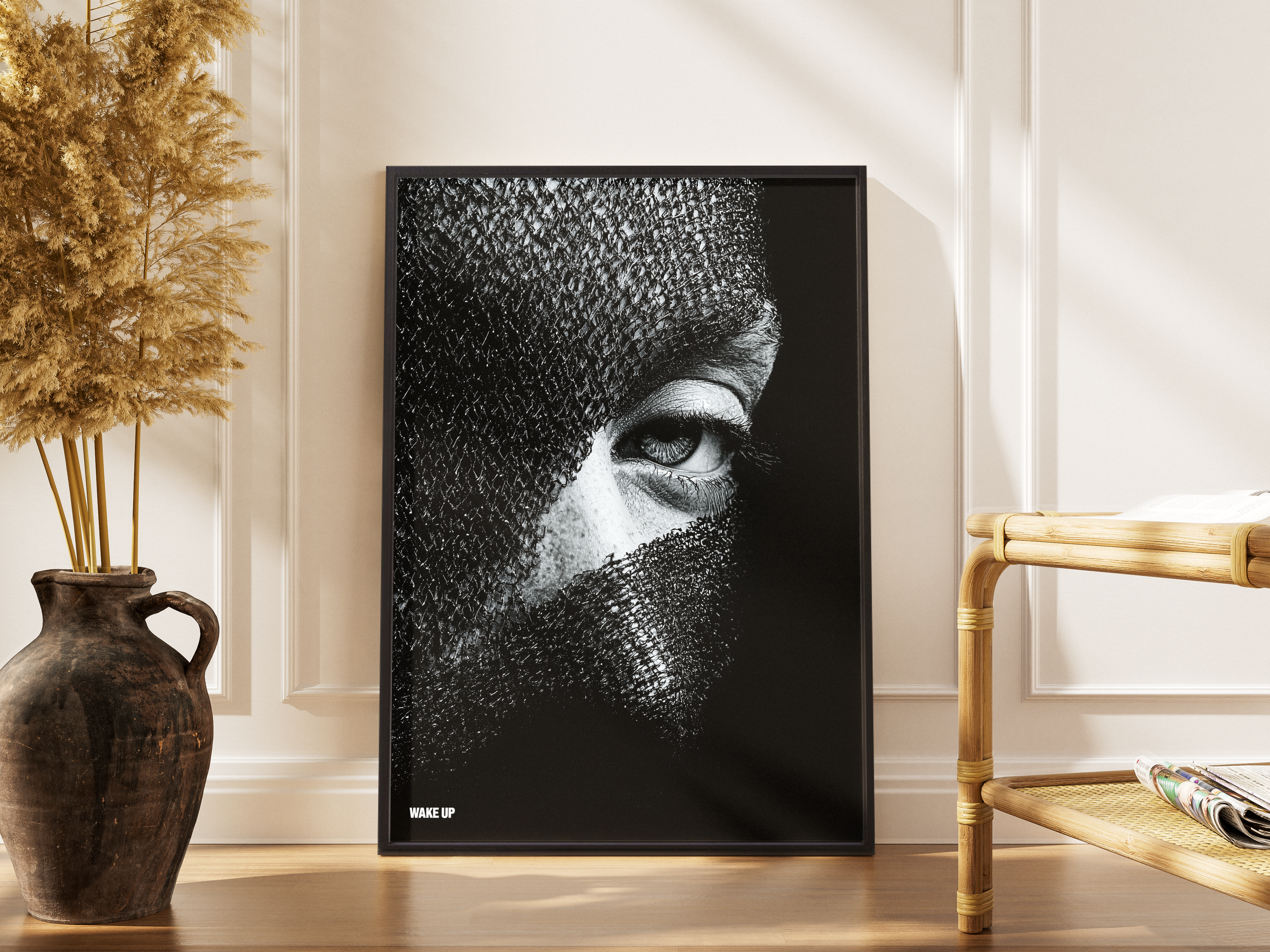 Wake Up – verhülltes Auge Fine Art schwarz weiß cinematic | Noir-Fotodruck – gerahmtes Poster kaufen