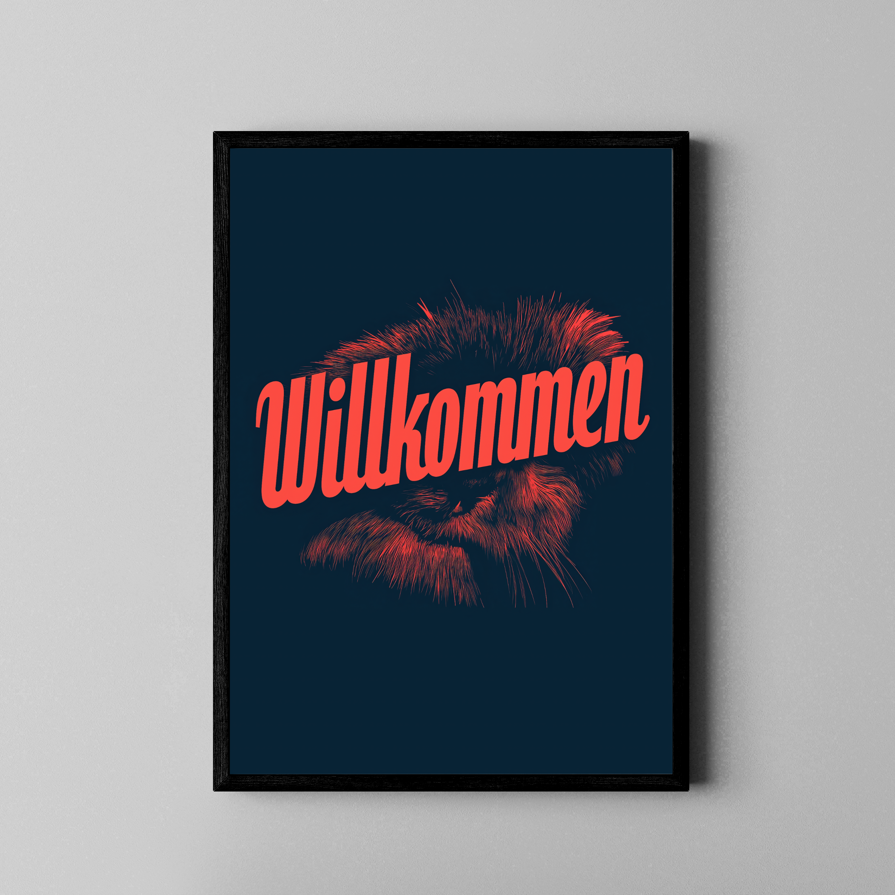 Willkommen – Löwenkopf Radierung Lettering dunkelblau | Siebdruck-Stil – Poster im schwarzen Rahmen